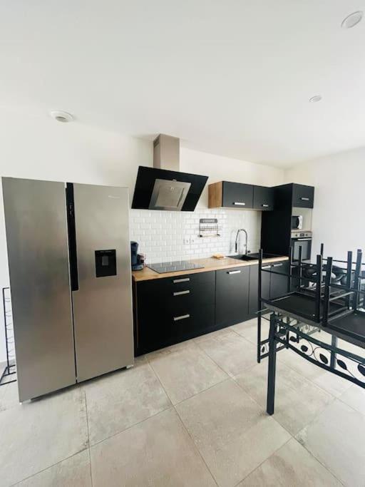 Jolie Maison De Village 2 Chambres Ouveillan Dış mekan fotoğraf