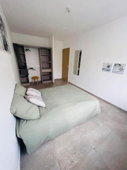 Jolie Maison De Village 2 Chambres Ouveillan Dış mekan fotoğraf